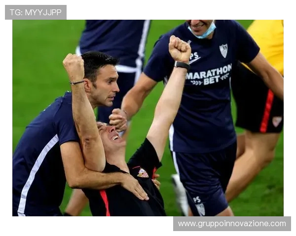 喀麦隆主帅：埃永有潜力为巴萨效力，他和埃托奥的类型不同