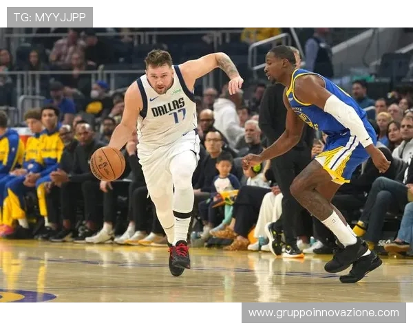 原创戴维斯仅得12分,独行侠使用乏力,他太怀念詹姆斯精准传球了 原创戴维斯仅得12分,独行侠使用乏力,他太怀念詹姆斯精准传球了